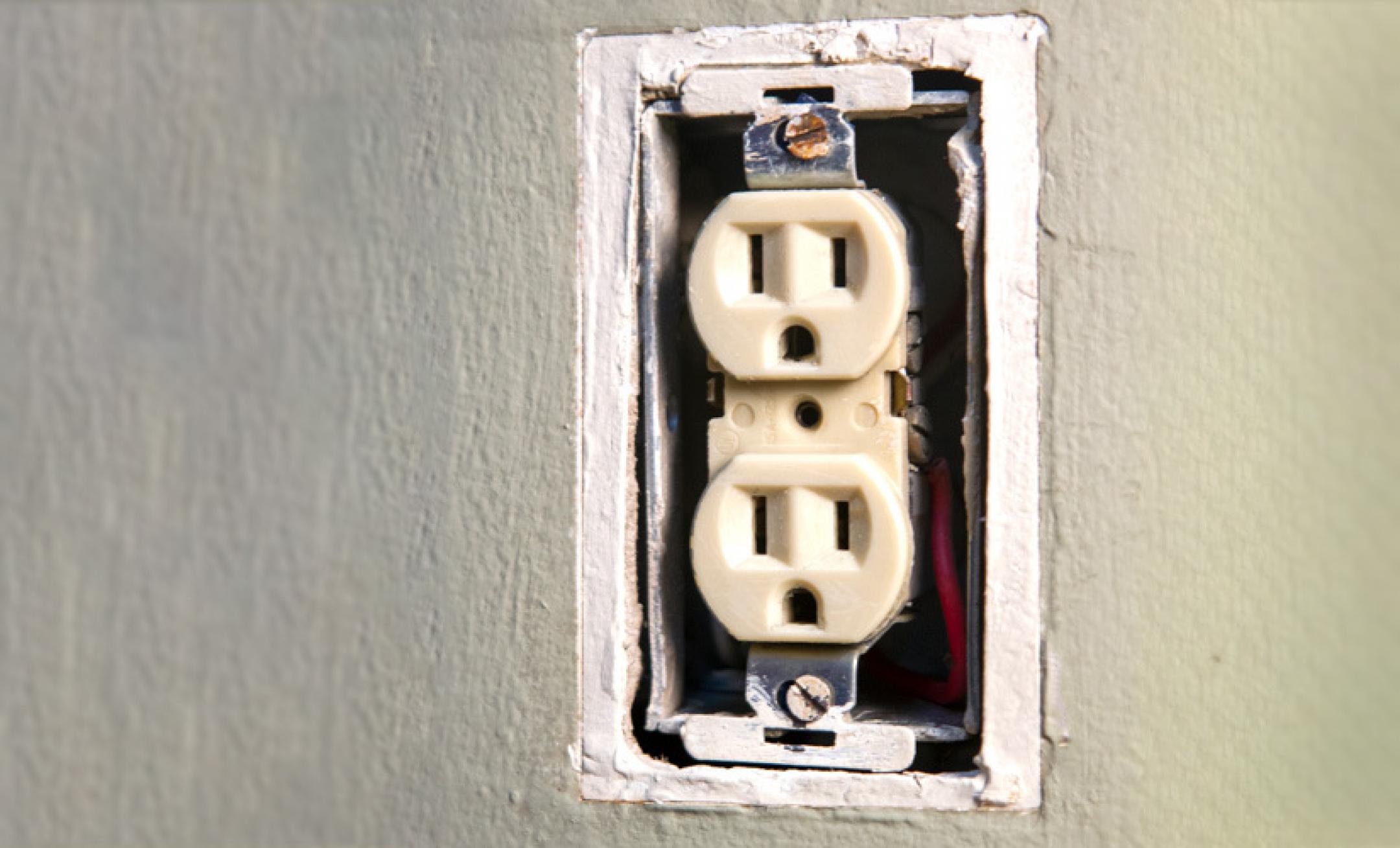 Electrical Outlet Replacement In Cypress, TX