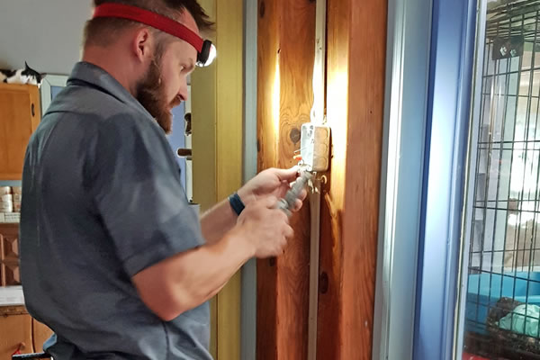 Electrical Outlet Replacement In Rosenberg, TX
